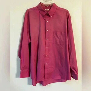 Men’s size 17 34/35 regular fit pink Izod long sleeve‎ dress shirt.